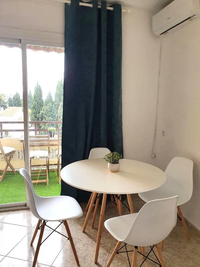 Apartamento Tropical Con Piscina Cerca De La Playa Торремолинос Экстерьер фото