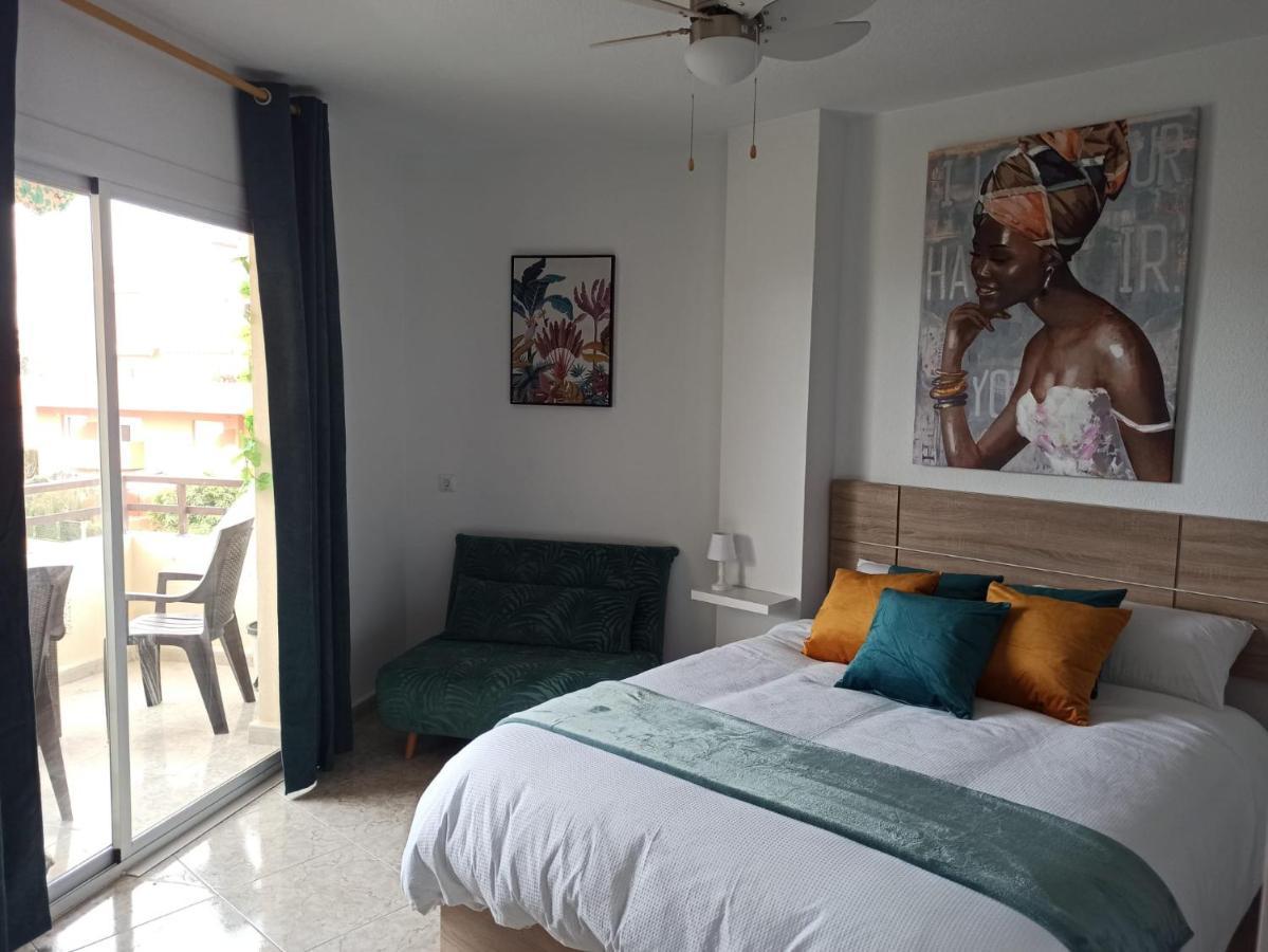 Apartamento Tropical Con Piscina Cerca De La Playa Торремолинос Экстерьер фото