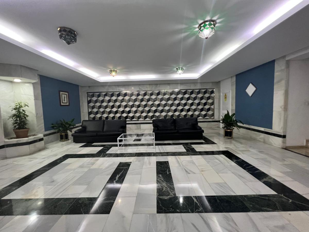 Apartamento Tropical Con Piscina Cerca De La Playa Торремолинос Экстерьер фото