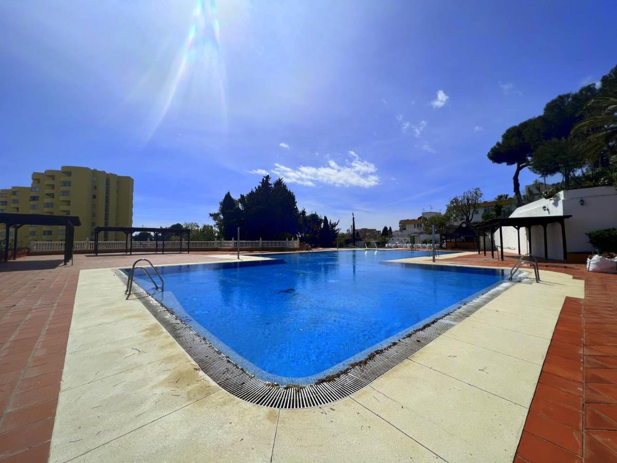 Apartamento Tropical Con Piscina Cerca De La Playa Торремолинос Экстерьер фото
